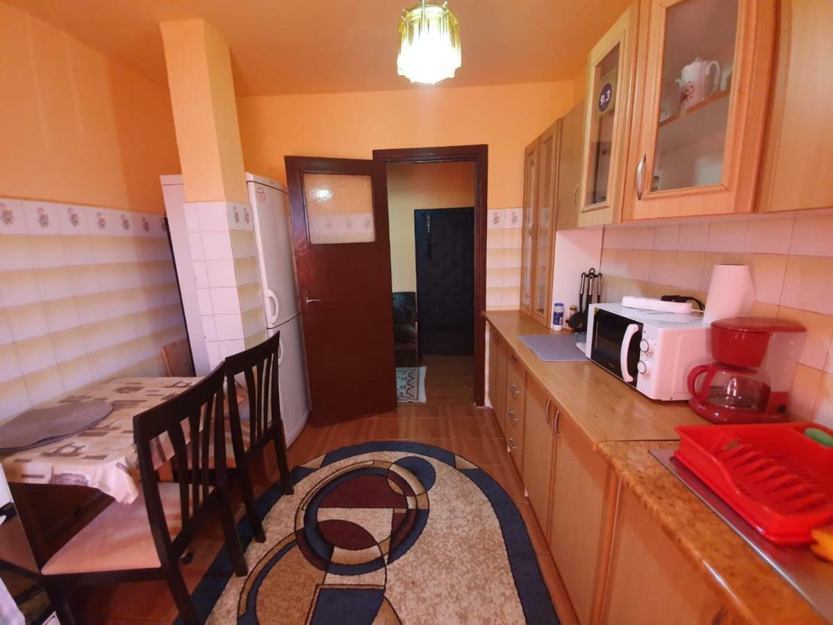 Апартаменти Apartament Denis Оршова Екстер'єр фото