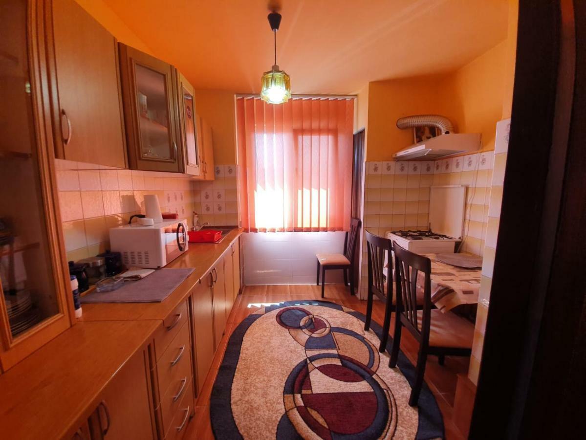 Апартаменти Apartament Denis Оршова Екстер'єр фото